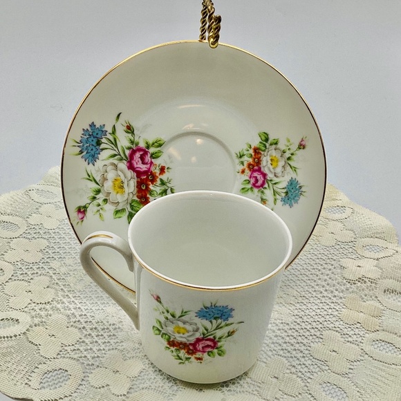 Tea Cup and Saucer Replo Japan Floral - Picture 1 of 9